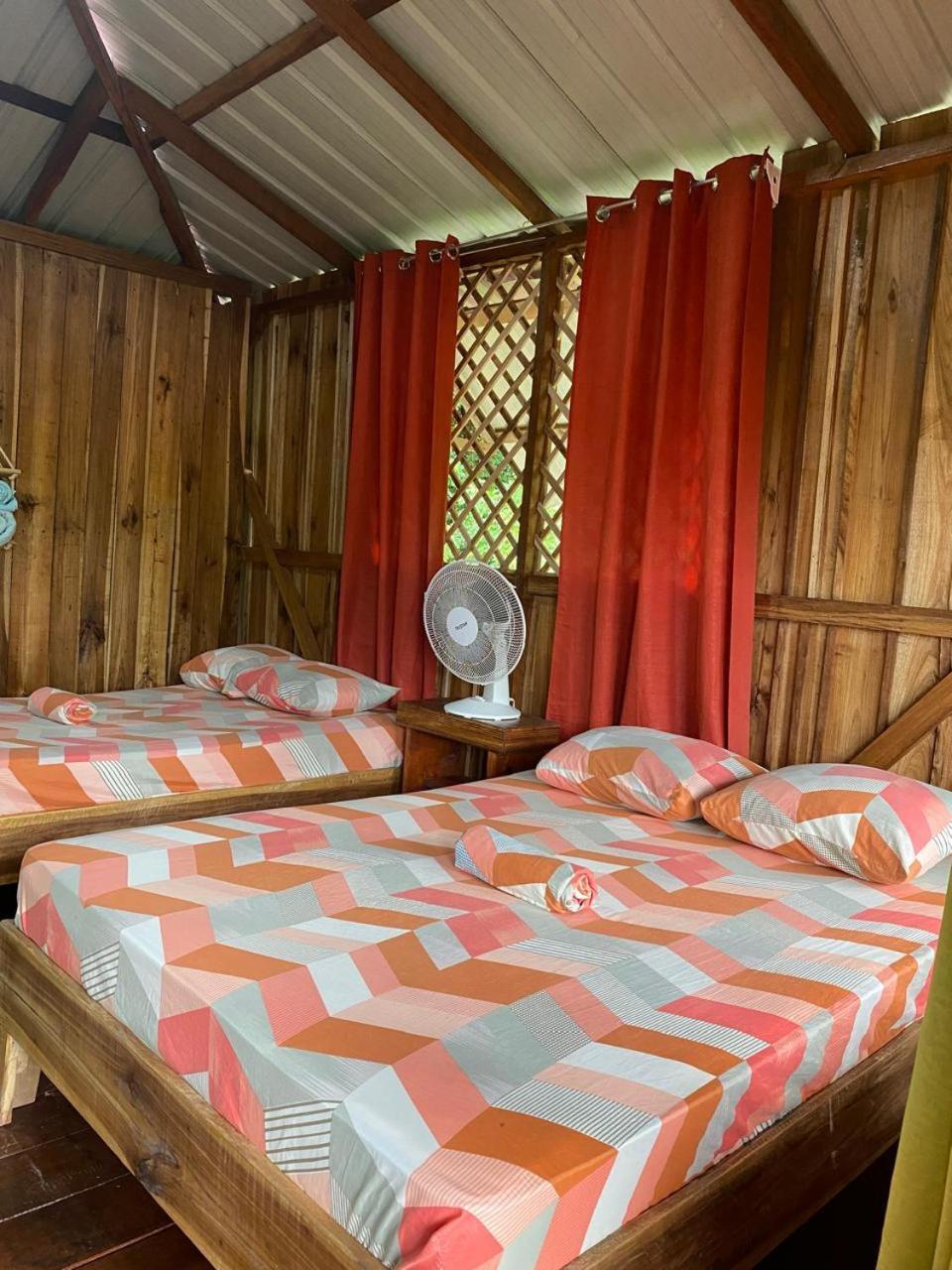 Hotel Green Mountain Cahuita Bagian luar foto
